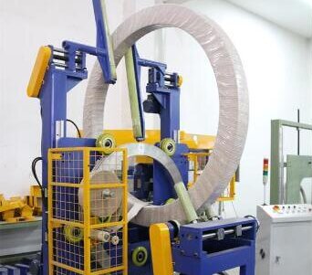 vertical bearing wrapping machine